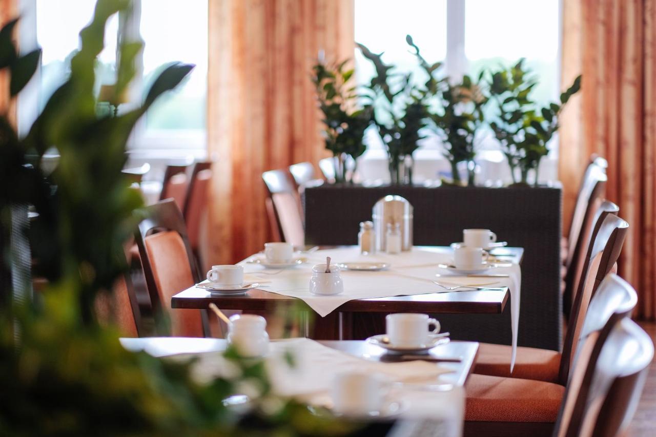Bernsteinsee Hotel Sassenburg Extérieur photo